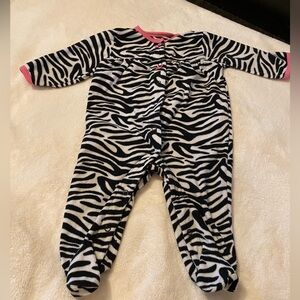 Carter’s Baby Girl Footie Pajamas Size 6m